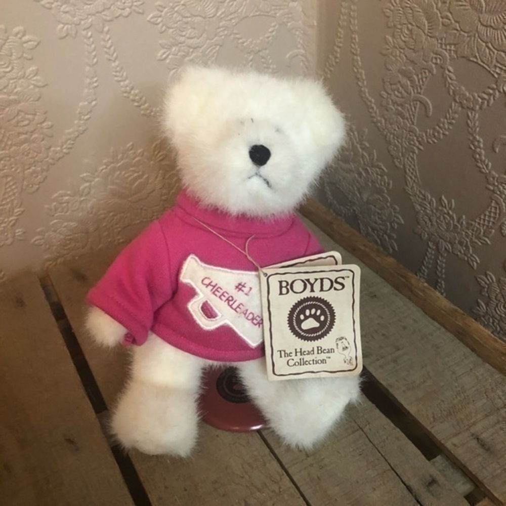 Boyds bear Kristie Cheersley Head Cheerleader